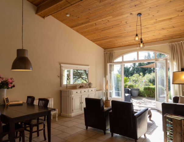 Gite Corbieres - terrace-Living room with access to private terrace